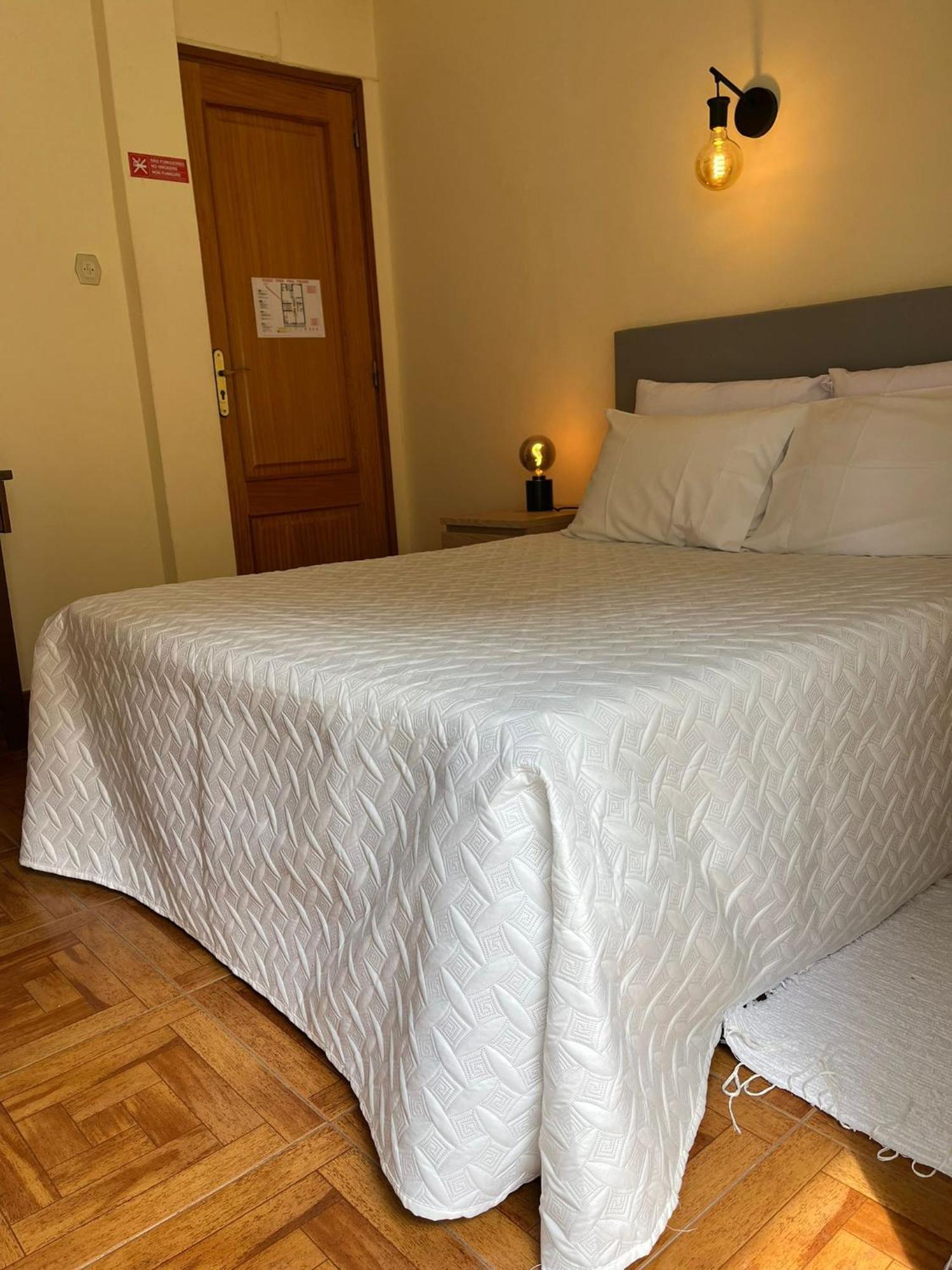 Romeu Bed & Breakfast Куартейра Екстериор снимка