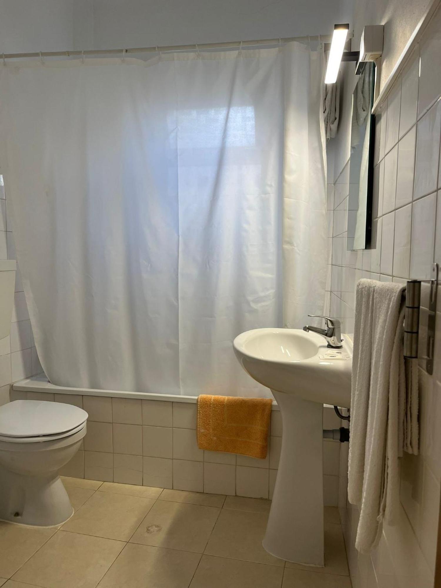 Romeu Bed & Breakfast Куартейра Екстериор снимка