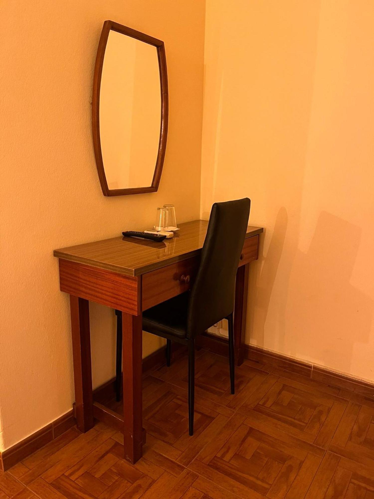 Romeu Bed & Breakfast Куартейра Екстериор снимка